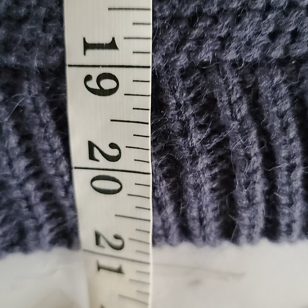 element sweater size medium - Picture 6 of 7